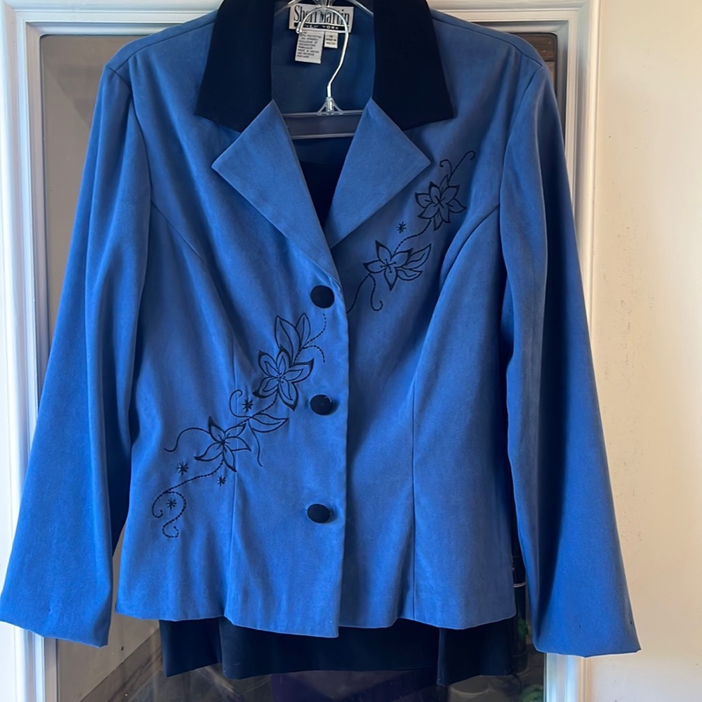 Sheri Martin 14 suit black jacket black skirt